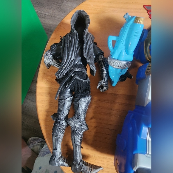 Random Figures - Picture 4 of 7